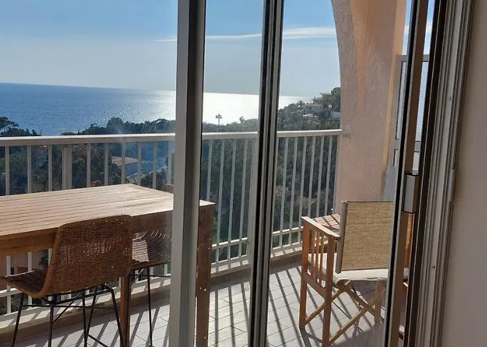 Apartment Un Balcon Sur La